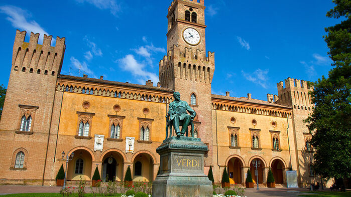 Vi gör en utflykt till Verdis födelsestad Busseto.